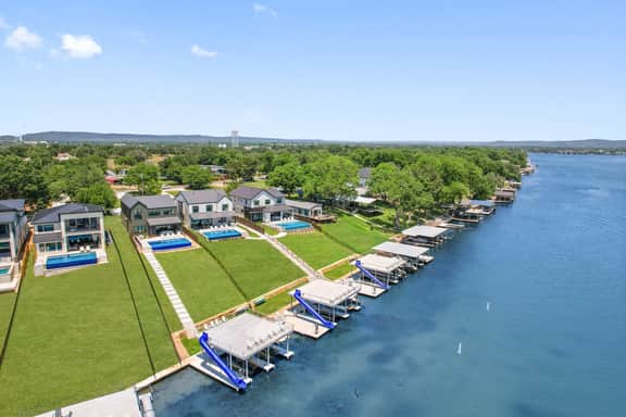 Waterhouse at Lake LBJ Retreat - Image 3